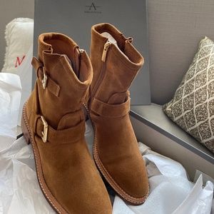 AQUATALIA - NEW IN BOX - ! "Omayda" Ankle Boot